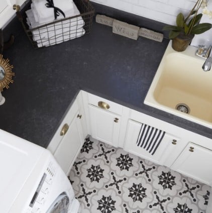 Metropolis Dark Quartz Kitchen Countertop from Arizona Tile