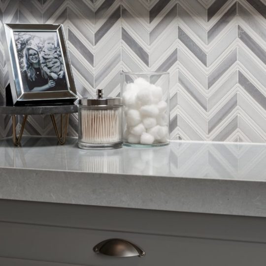 Chevron Grey Polished Mesh & Concrete Grey Quartz