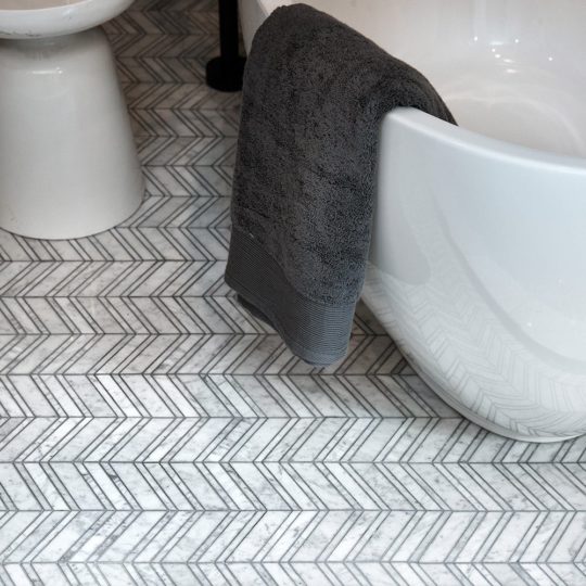 Chevron Venatino Polished Pattern, Large Mesh