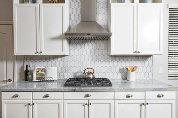 CS-Bianco Venatino Lotus Tile Kitchen Backsplash and Artemis Quartzite Kitchen Countertop Slab from Arizona Tile