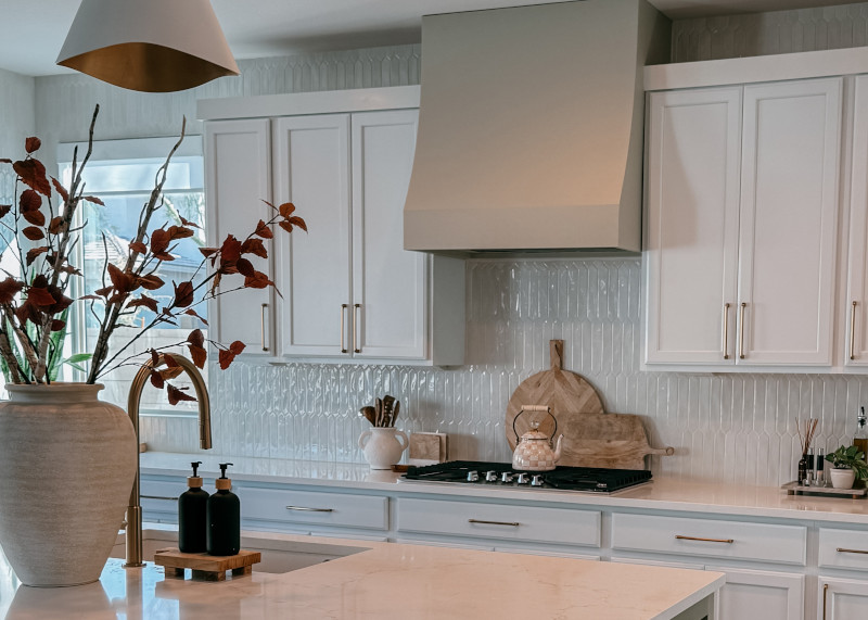Spark White Glossy Picket Ceramic Tile Kitchen Backsplash, & Flash White 3/8x5 Pencil Bullnose Ceramic Trim from Arizona Tile